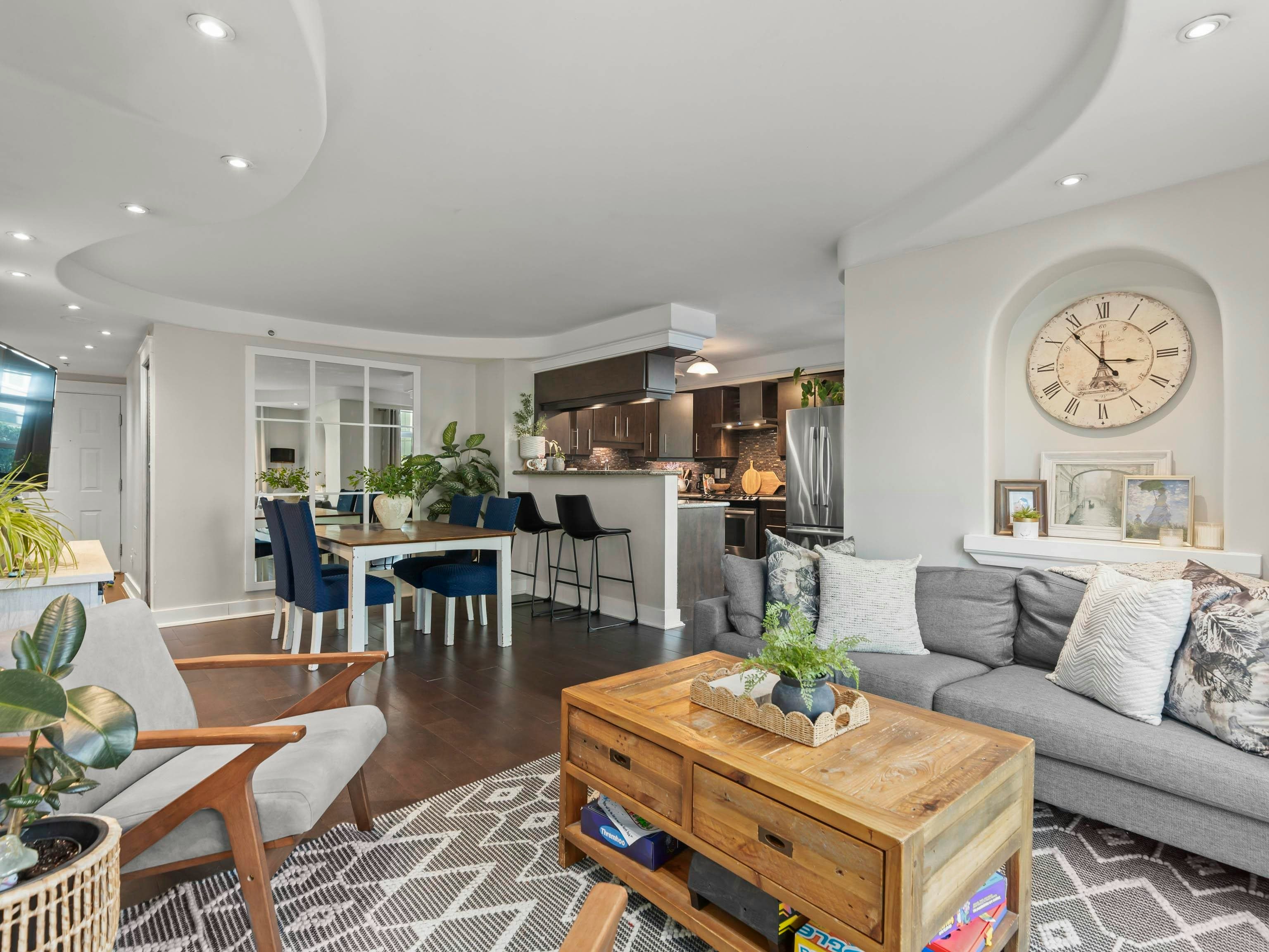 102-2528 E Broadway, Vancouver, BC, V5M 4V2 - 10