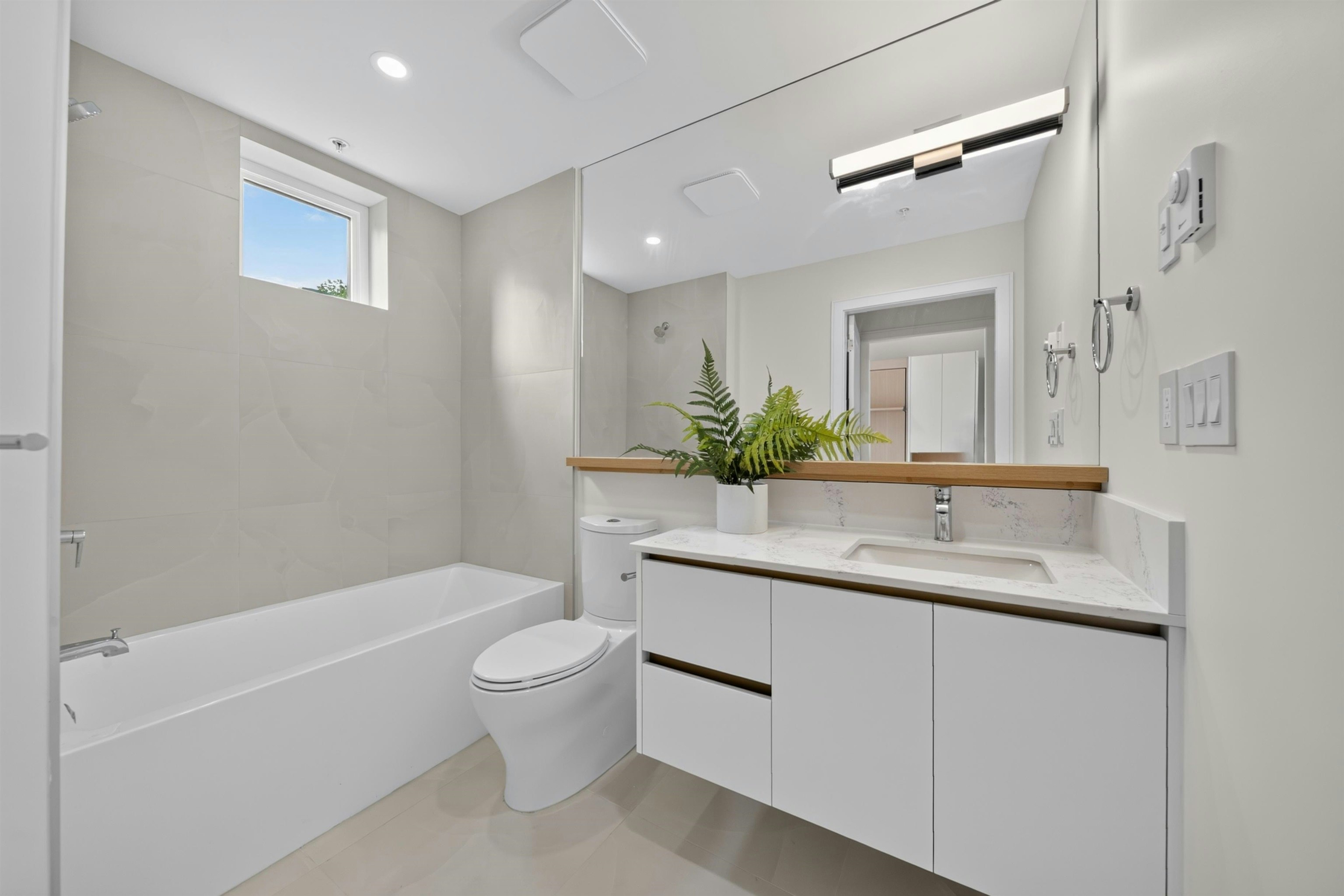 110-918 W 32nd Avenue, Vancouver, BC, V5Z 2K2 - 14