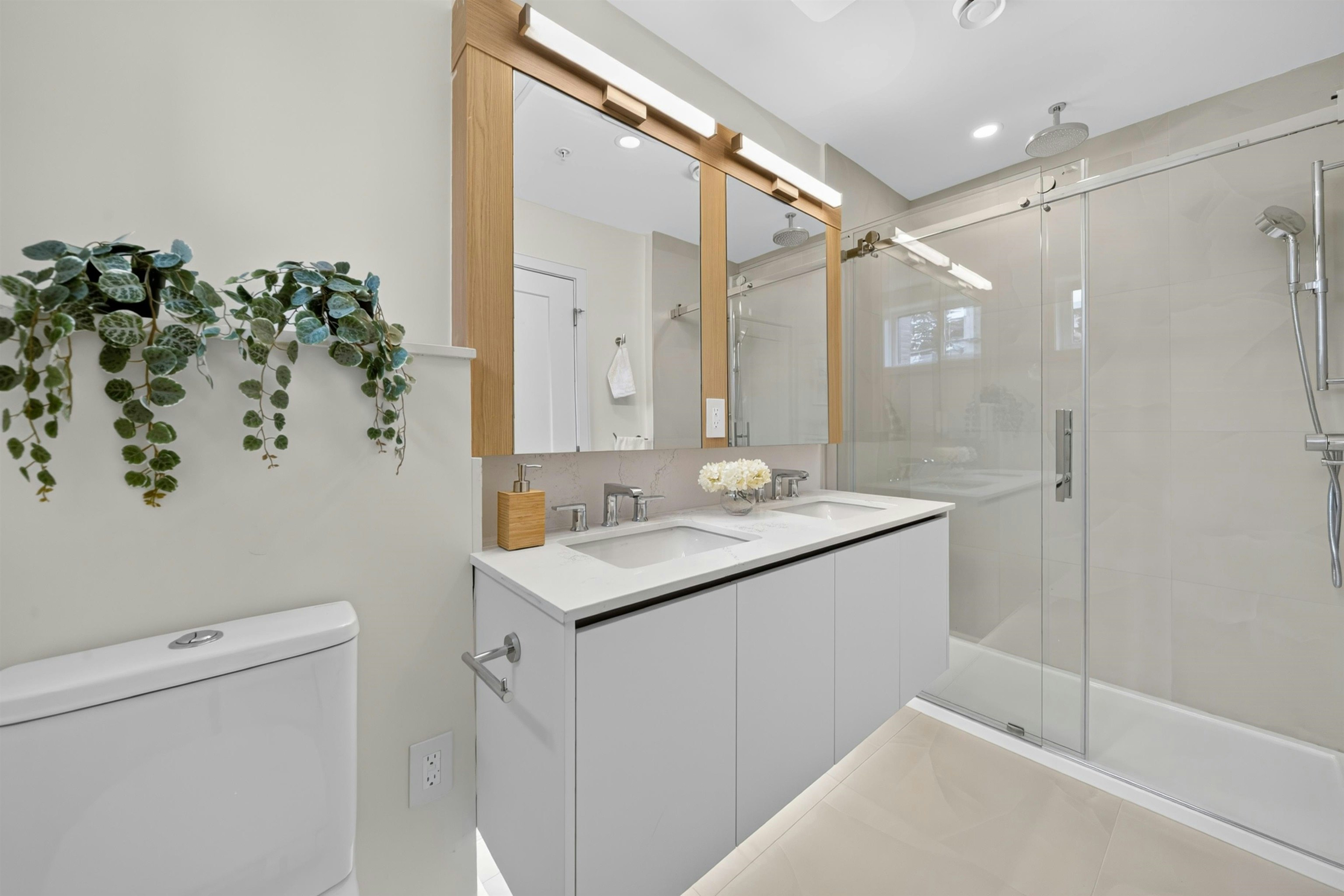 110-918 W 32nd Avenue, Vancouver, BC, V5Z 2K2 - 17