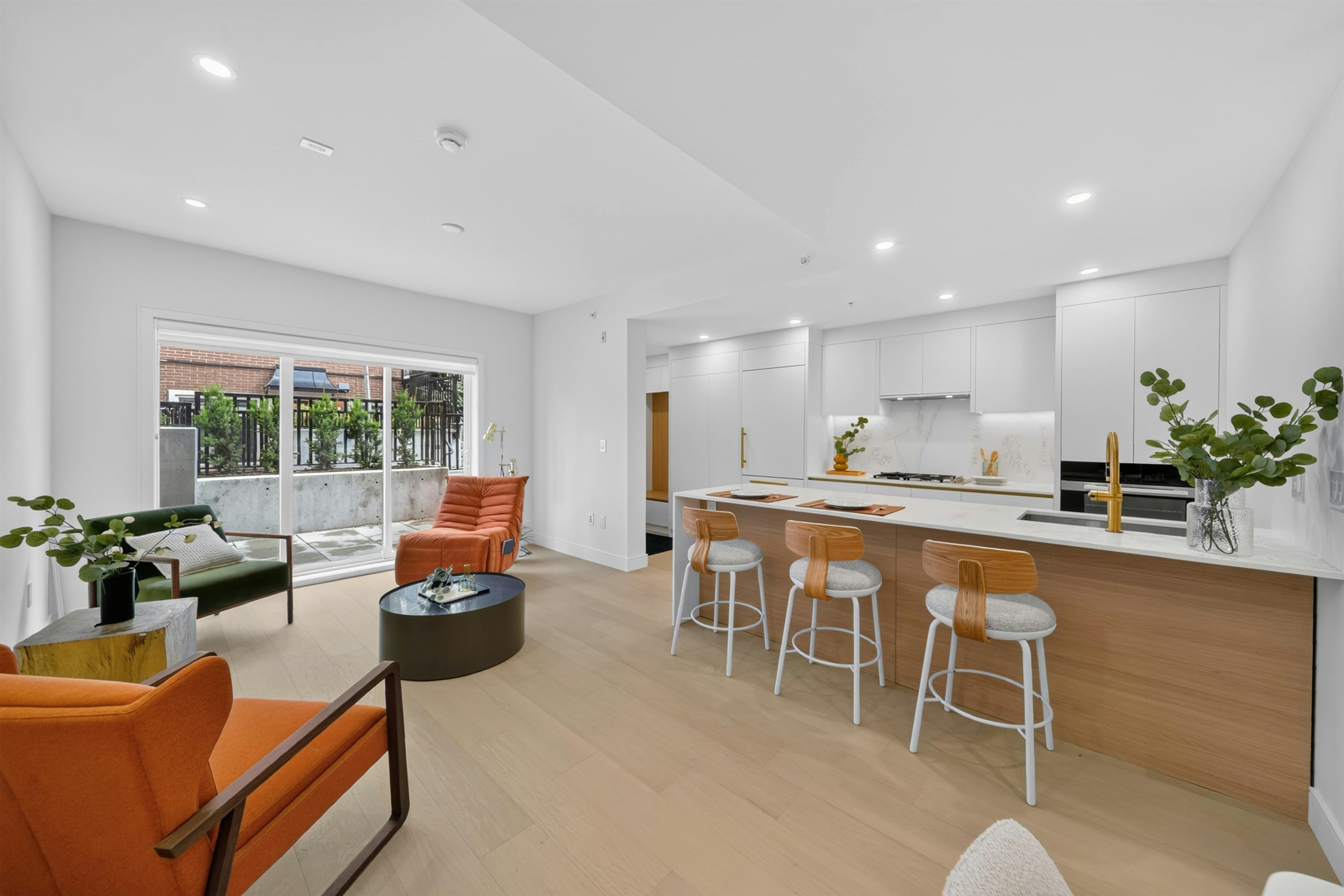 110-918 W 32nd Avenue, Vancouver, BC, V5Z 2K2 - 4