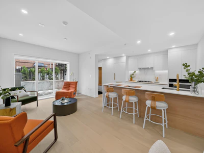 110-918 W 32nd Avenue - 4