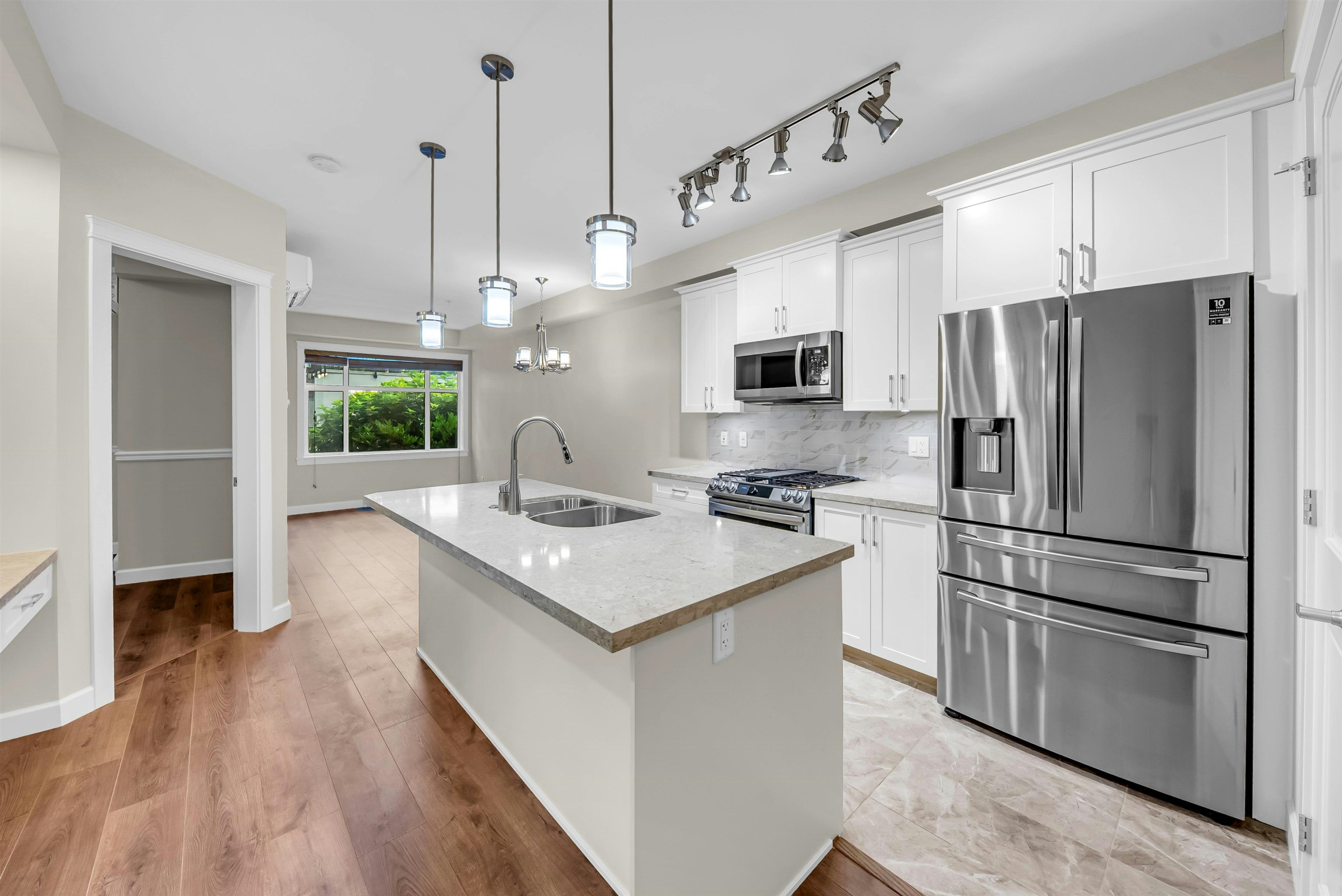 201-20328 86 Avenue, Langley, BC, V2Y 3L5