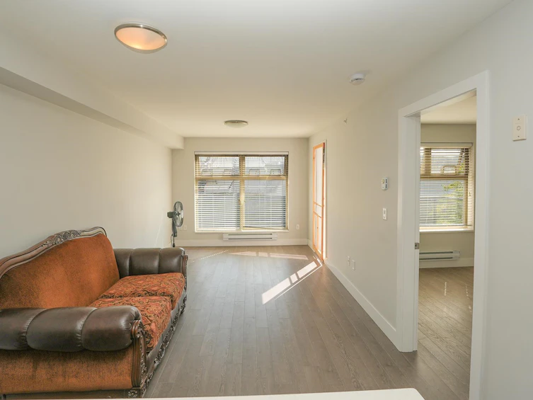 403-2408 E Broadway, Vancouver, BC, V5M 4T9 - 10