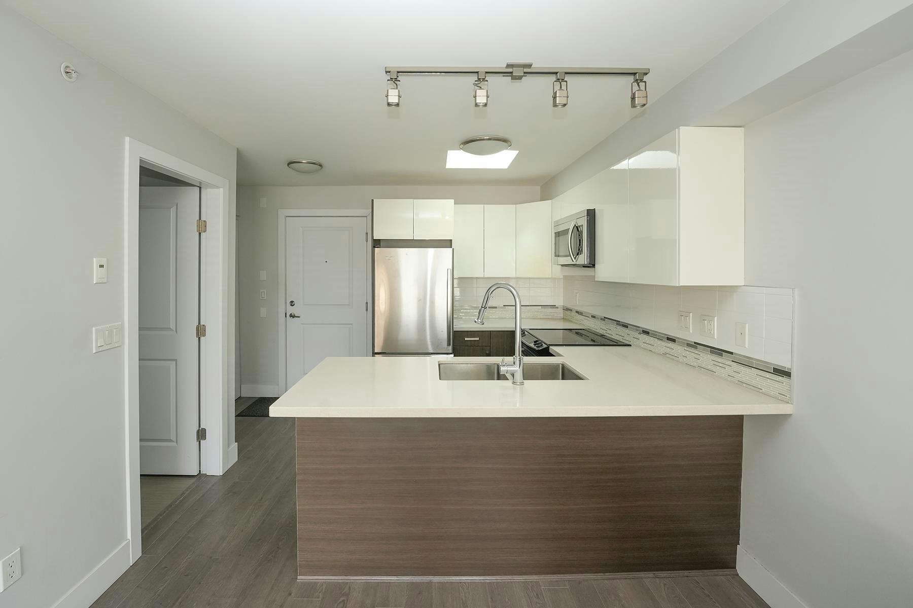 403-2408 E Broadway - 4