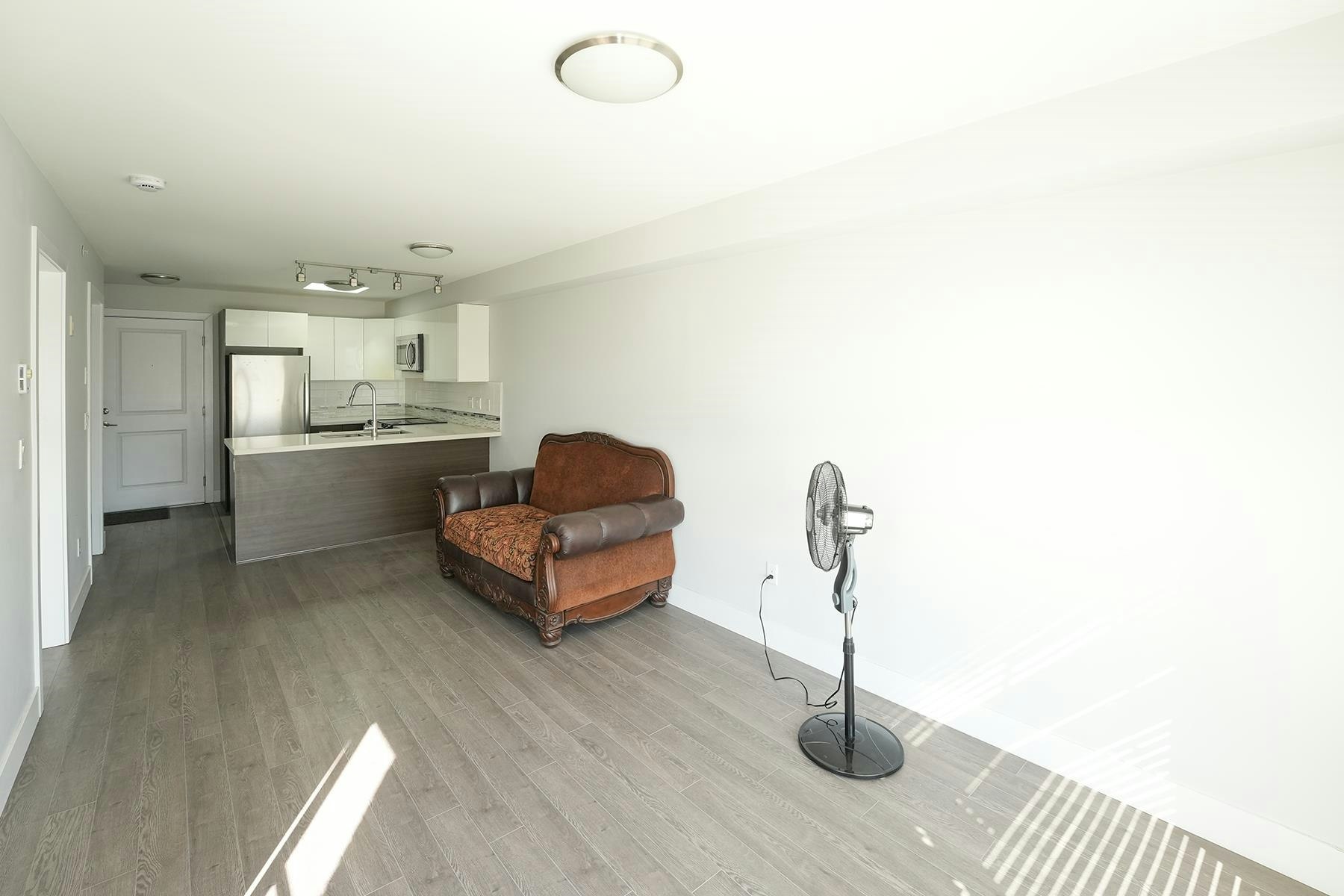 403-2408 E Broadway - 5