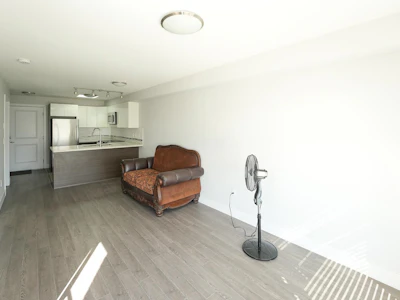 403-2408 E Broadway - 5