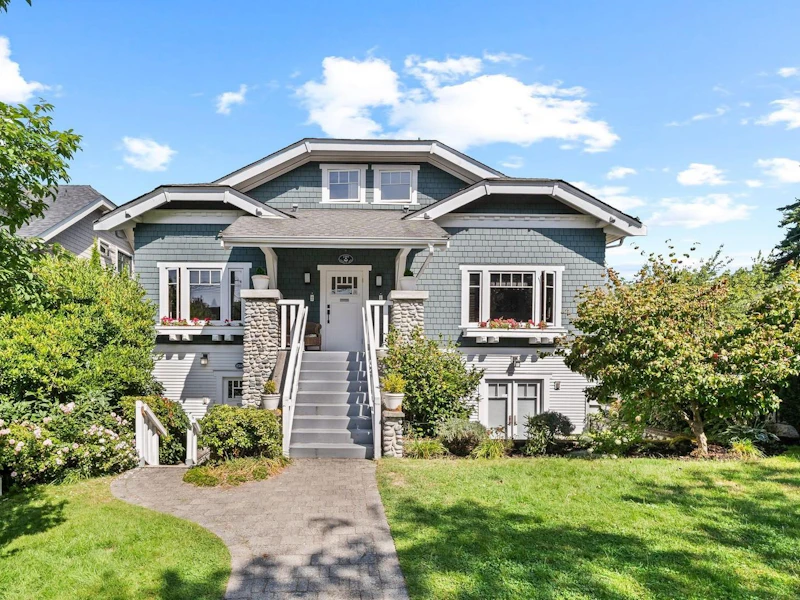 2 - 2505 W 8th Avenue, Vancouver BC V6K 2B3
