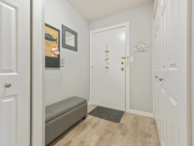 206-15010 Roper Avenue - 2