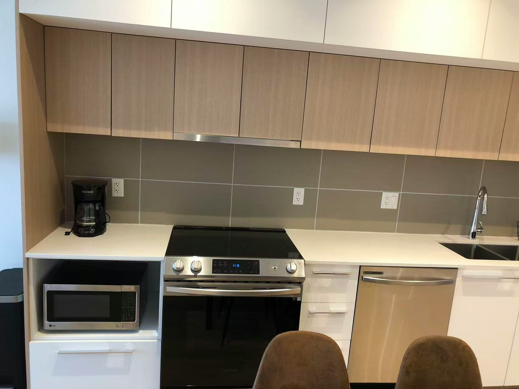 601-9888 University Crescent - 4