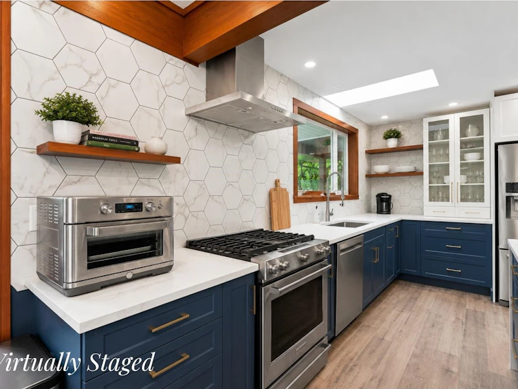 1523 Grandview Road, Gibsons, BC, V0N 1V5 - 10