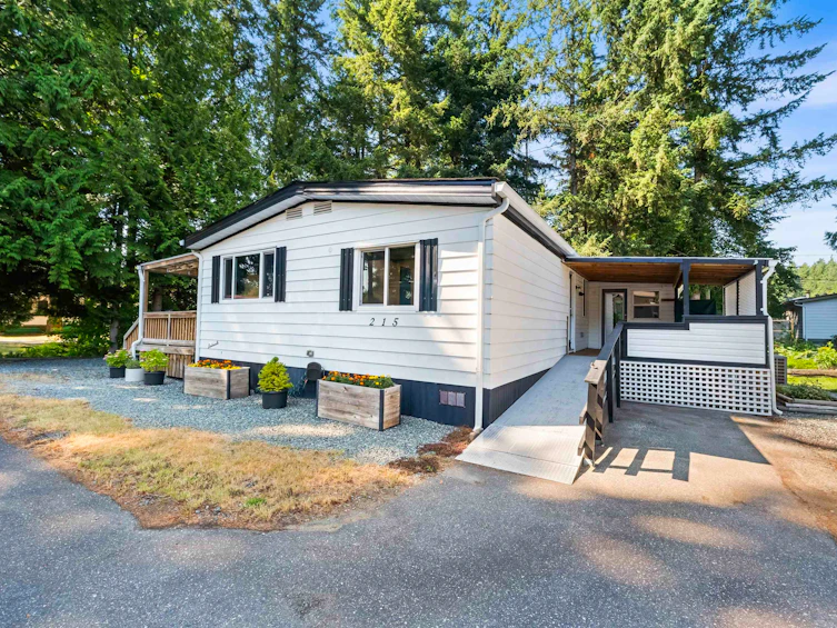 215-20071 24 Avenue, Langley, BC, V2Z 2A1 - 2