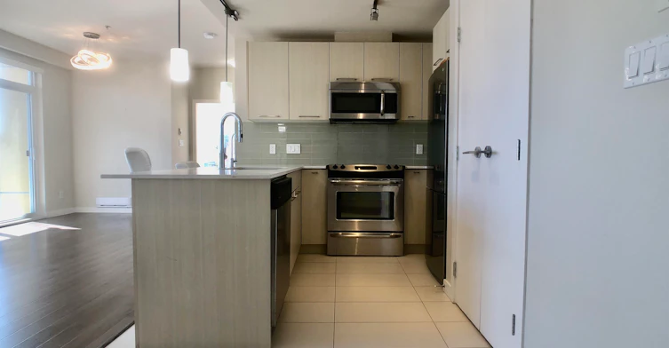 203-5248 Grimmer Street, Burnaby, BC, V5H 0E1 - 7