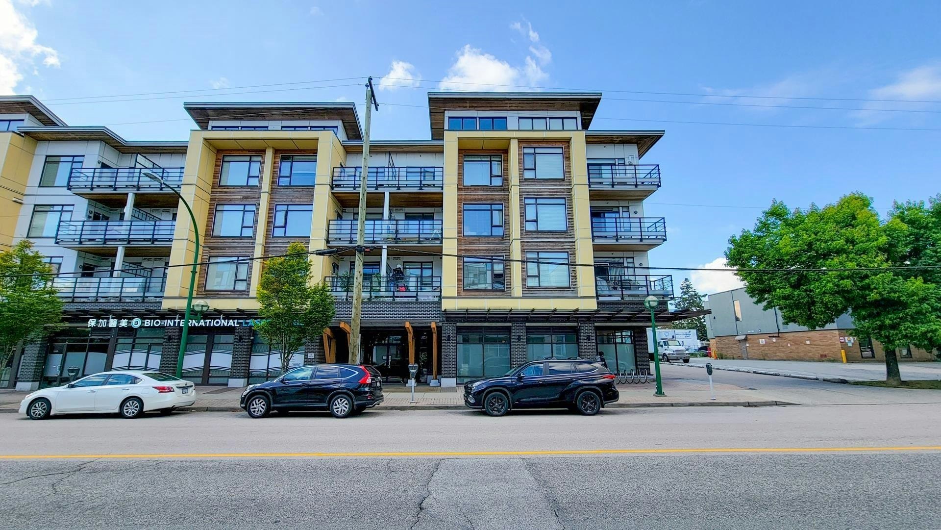 203-5248 Grimmer Street, Burnaby, BC, V5H 0E1