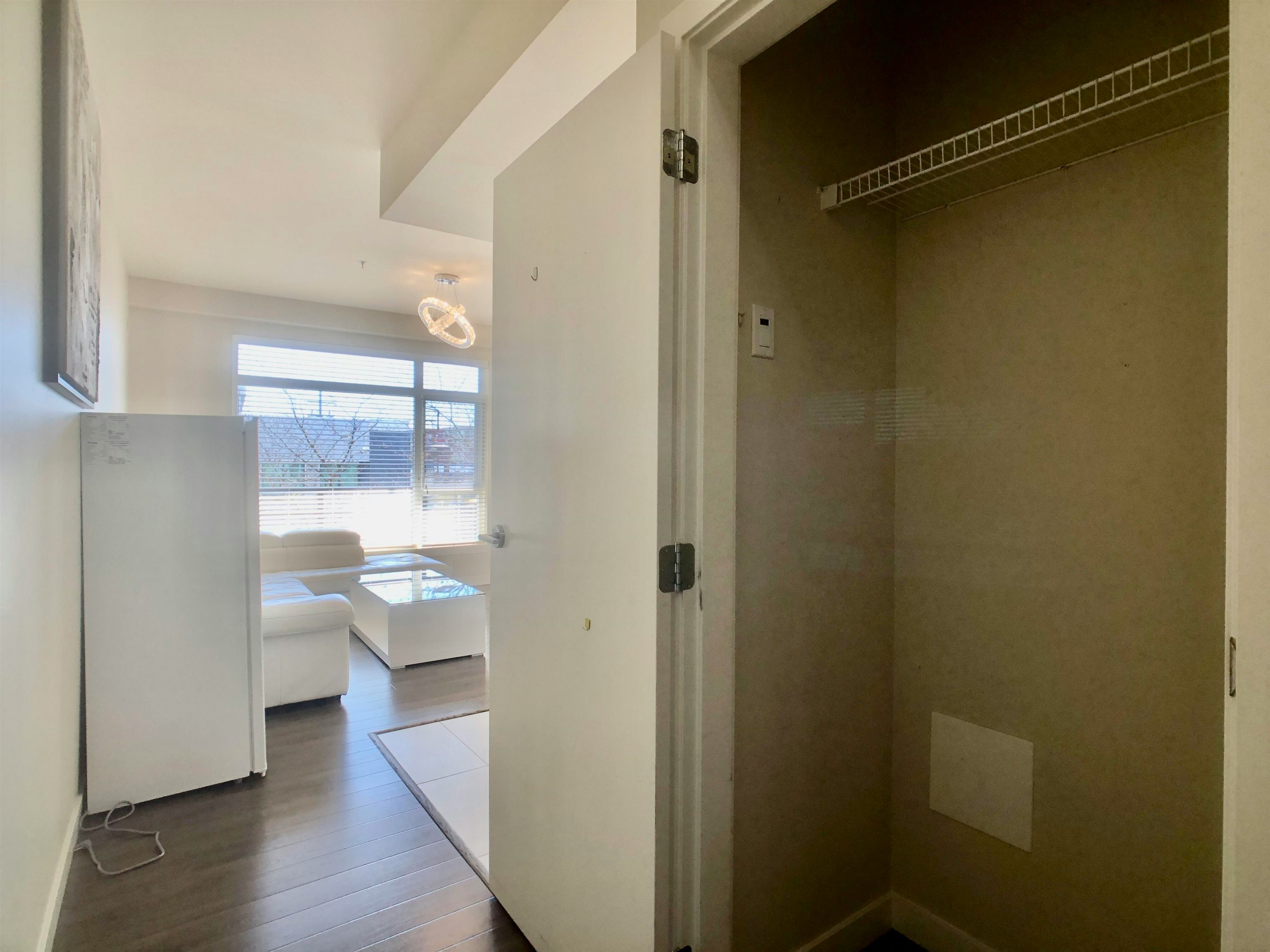 203-5248 Grimmer Street, Burnaby, BC, V5H 0E1 - 6