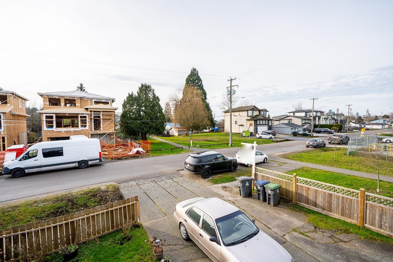 12743 114 Avenue, Surrey, BC, V3V 3P2 - 12
