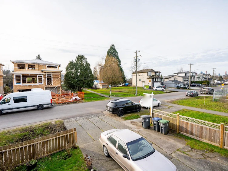 12743 114 Avenue, Surrey, BC, V3V 3P2 - 12