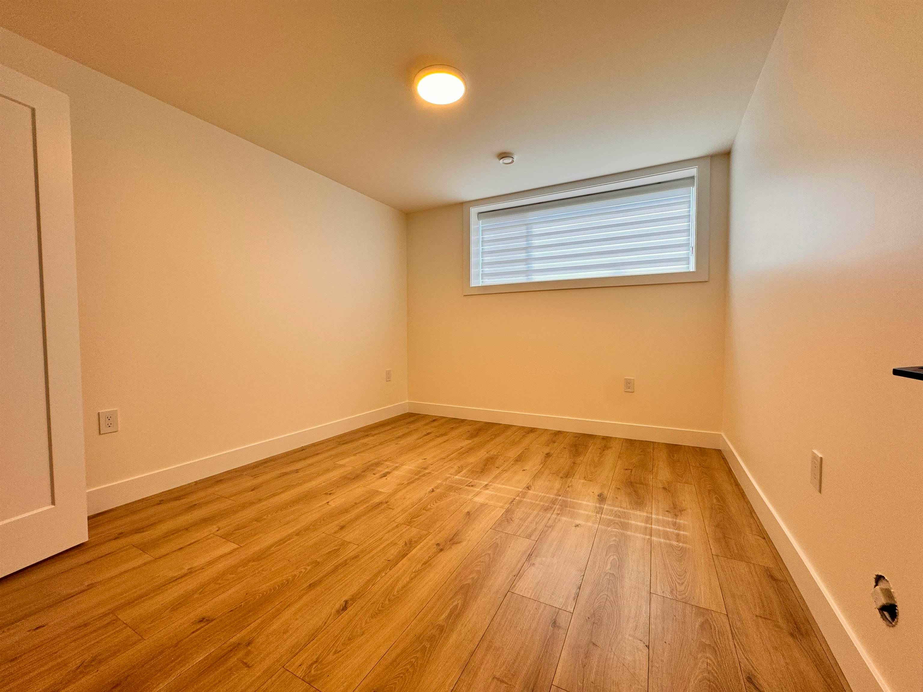 Bsmt 1-8633 12 Avenue, Burnaby, BC, V3N 2M1 - 7