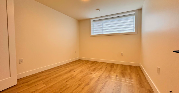 Bsmt 1-8633 12 Avenue, Burnaby, BC, V3N 2M1 - 7