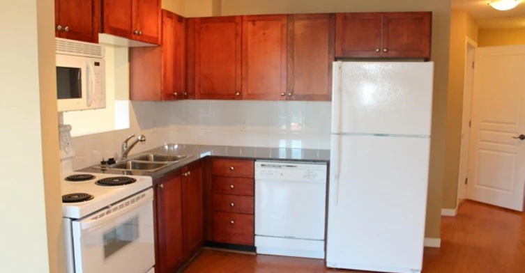 209-3089 Oak Street, Vancouver, BC, V6H 2K8 - 2
