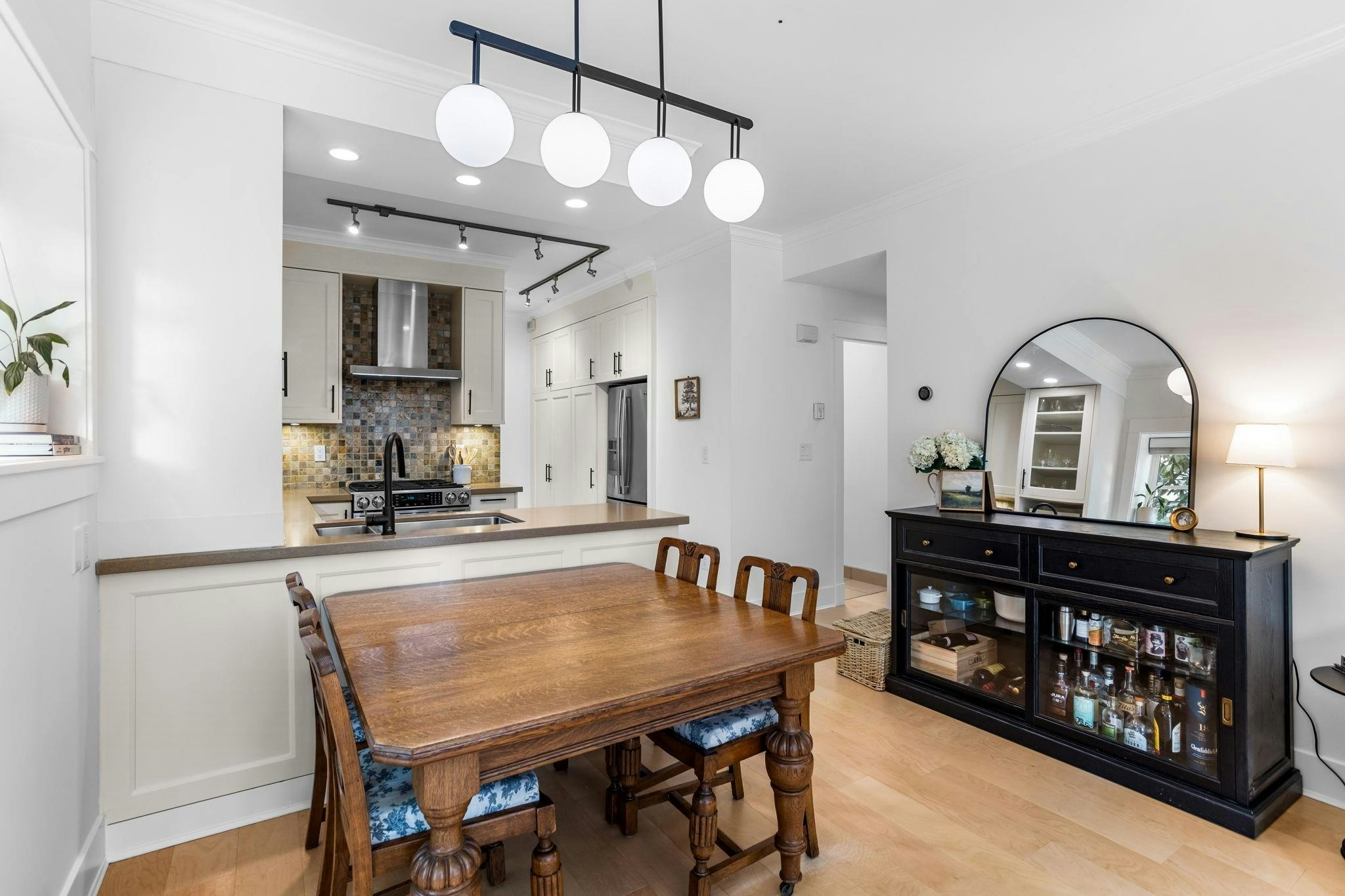 158 W 14th Avenue, Vancouver, BC, V5Y 1W9 - 10