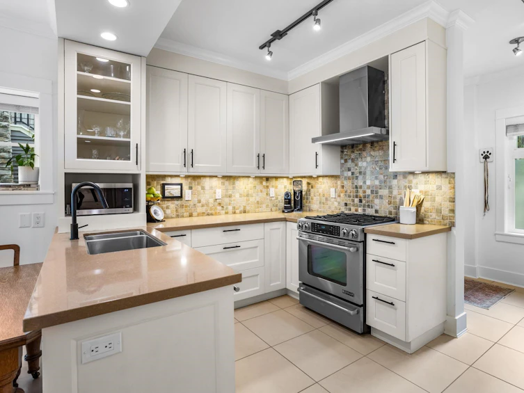 158 W 14th Avenue, Vancouver, BC, V5Y 1W9 - 12
