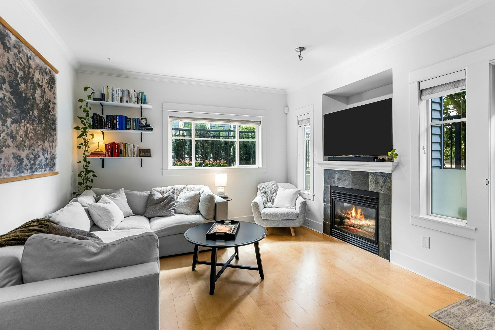 158 W 14th Avenue - 4