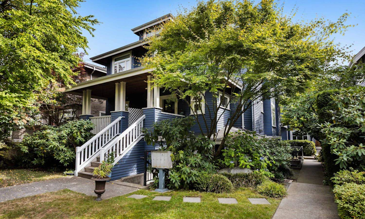 158 W 14th Avenue