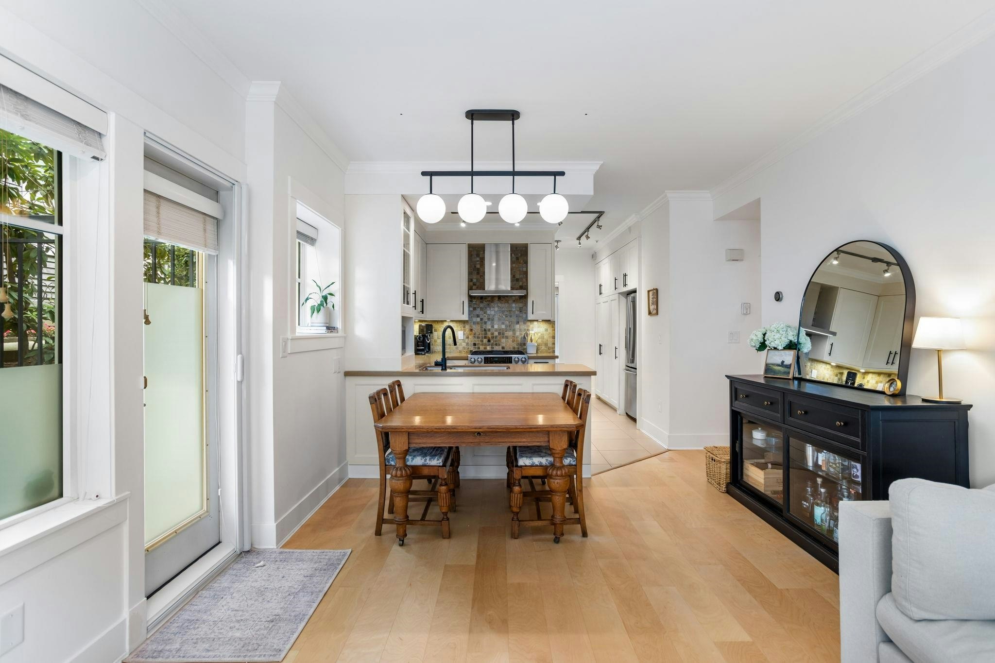158 W 14th Avenue, Vancouver, BC, V5Y 1W9 - 8