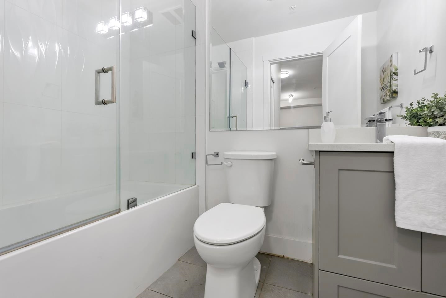 B108-9689 140 Street, Surrey, BC, V3T 0P3 - 19