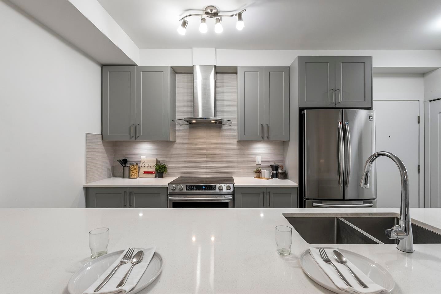 B108-9689 140 Street, Surrey, BC, V3T 0P3 - 10
