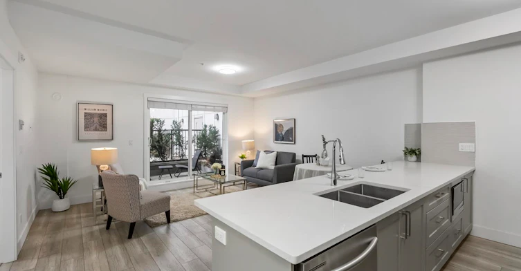 B108-9689 140 Street, Surrey, BC, V3T 0P3 - 2