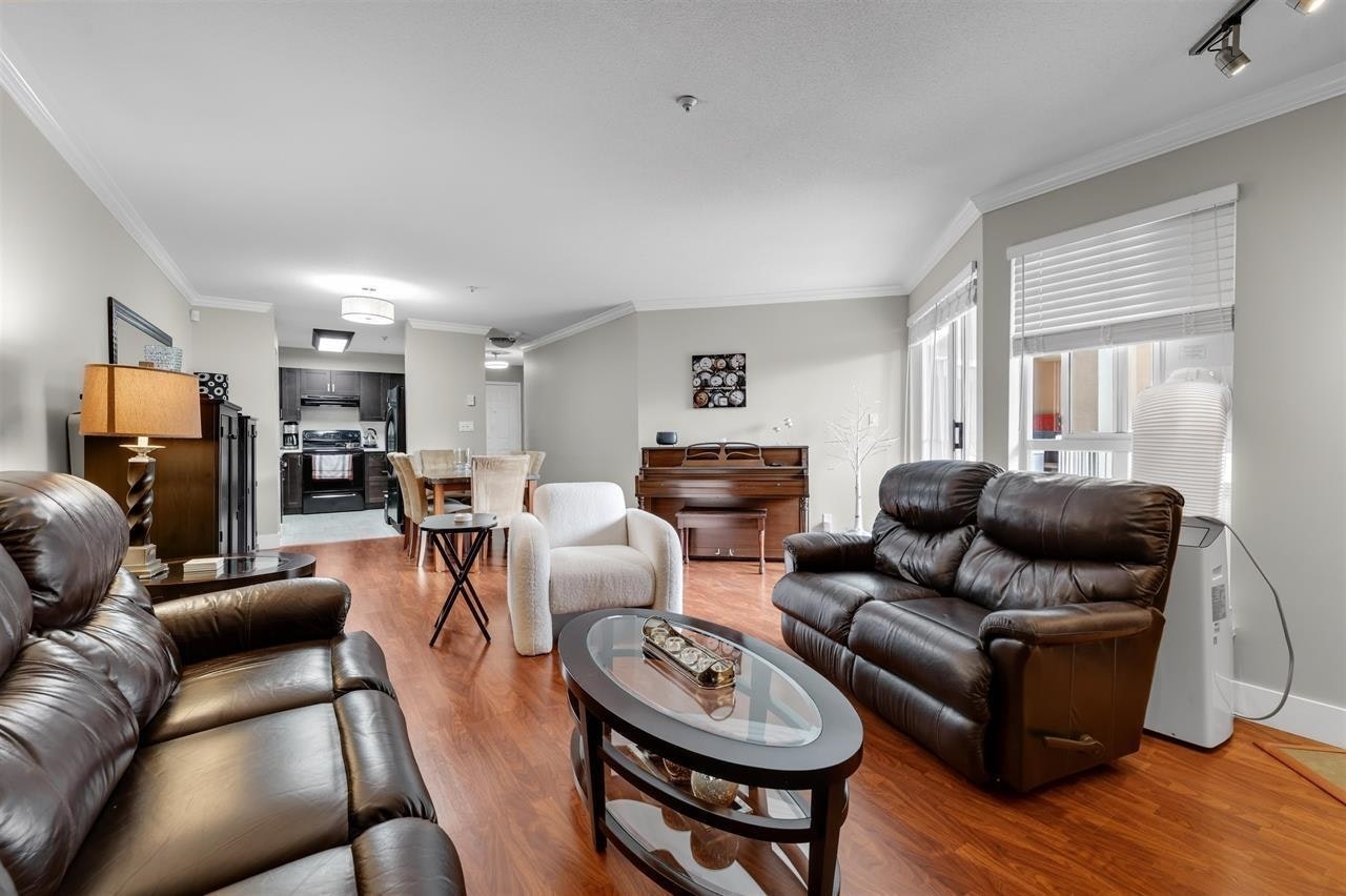 316-13733 74 Avenue - 3