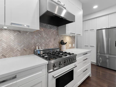 309-33540 Mayfair Avenue - 3
