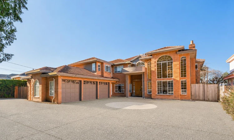7591 Gilbert Road