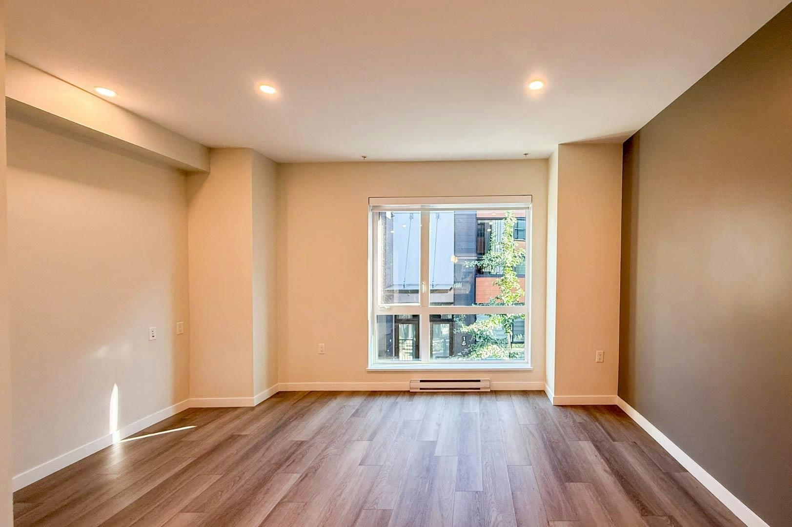 G34-2050 E 20 Avenue, Vancouver, BC, V5N 2L2 - 11