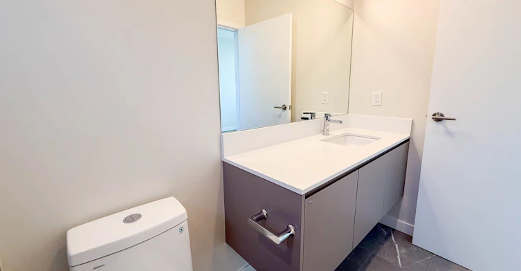 G34-2050 E 20 Avenue, Vancouver, BC, V5N 2L2 - 28