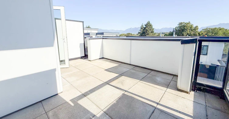 G34-2050 E 20 Avenue, Vancouver, BC, V5N 2L2 - 32