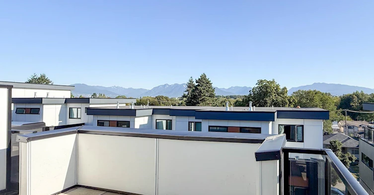 G34-2050 E 20 Avenue, Vancouver, BC, V5N 2L2 - 30