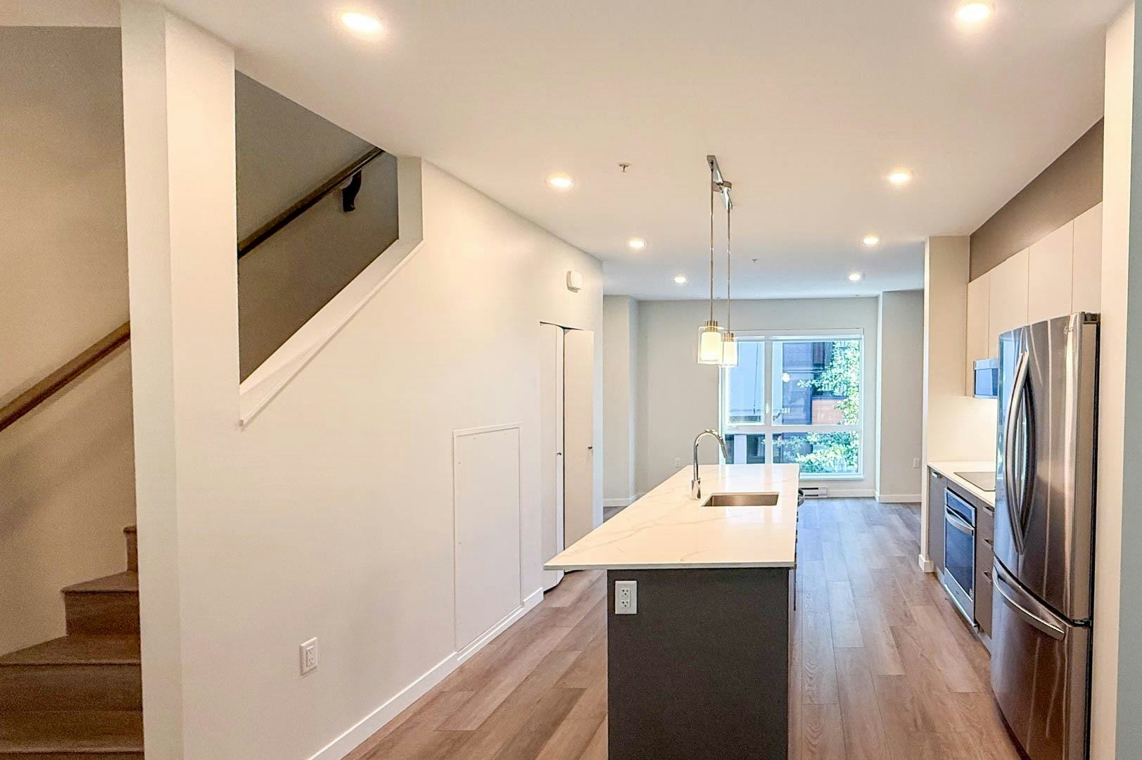 G34-2050 E 20 Avenue, Vancouver, BC, V5N 2L2 - 8