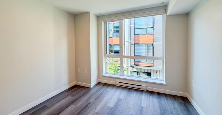 G34-2050 E 20 Avenue, Vancouver, BC, V5N 2L2 - 20
