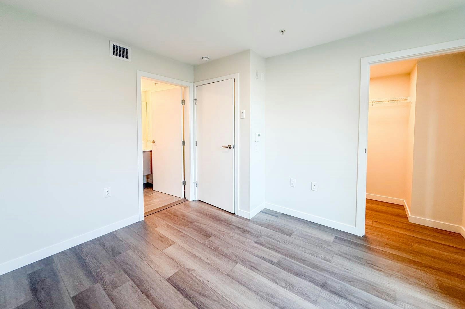G34-2050 E 20 Avenue, Vancouver, BC, V5N 2L2 - 17
