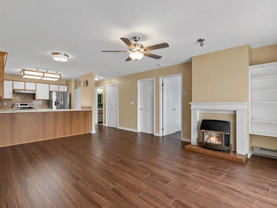 203-45660 Knight Road - 4