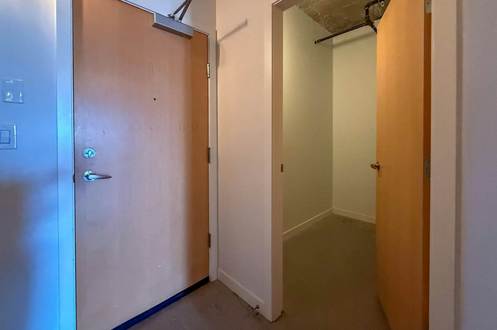 410-546 Beatty, Vancouver, BC, V6B 2L3 - 3