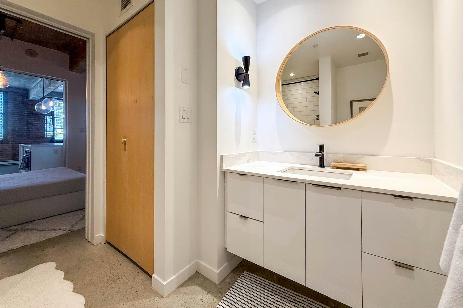410-546 Beatty, Vancouver, BC, V6B 2L3 - 23