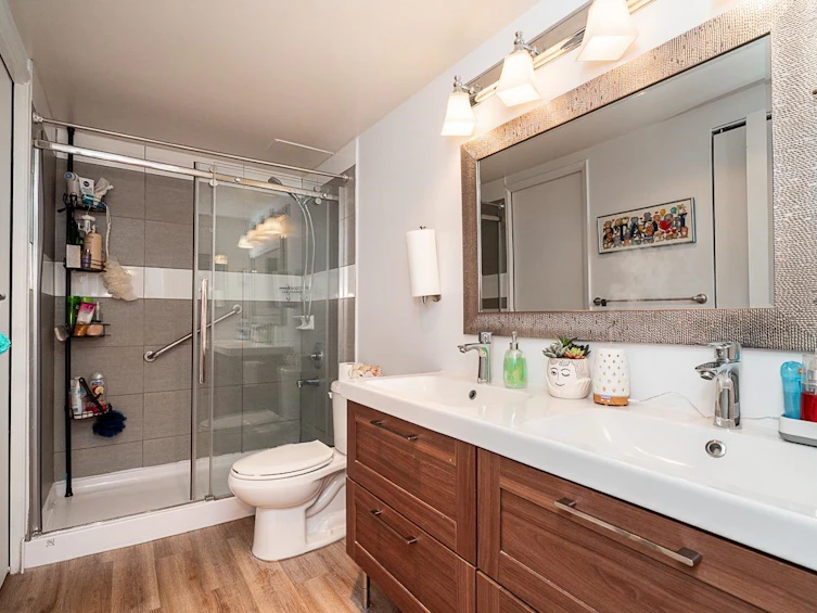 207-8740 No. 1 Road, Richmond, BC, V7C 4L5 - 10