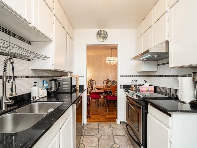 207-8740 No. 1 Road, Richmond, BC, V7C 4L5 - 7