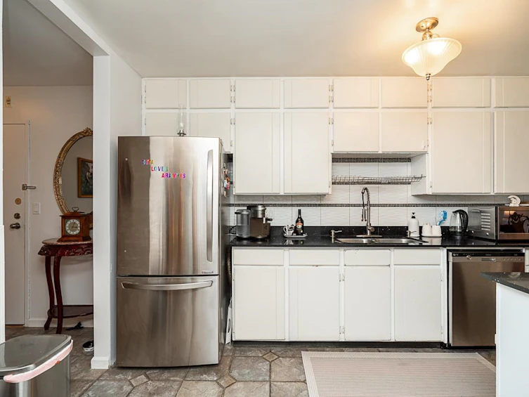 207-8740 No. 1 Road, Richmond, BC, V7C 4L5 - 9