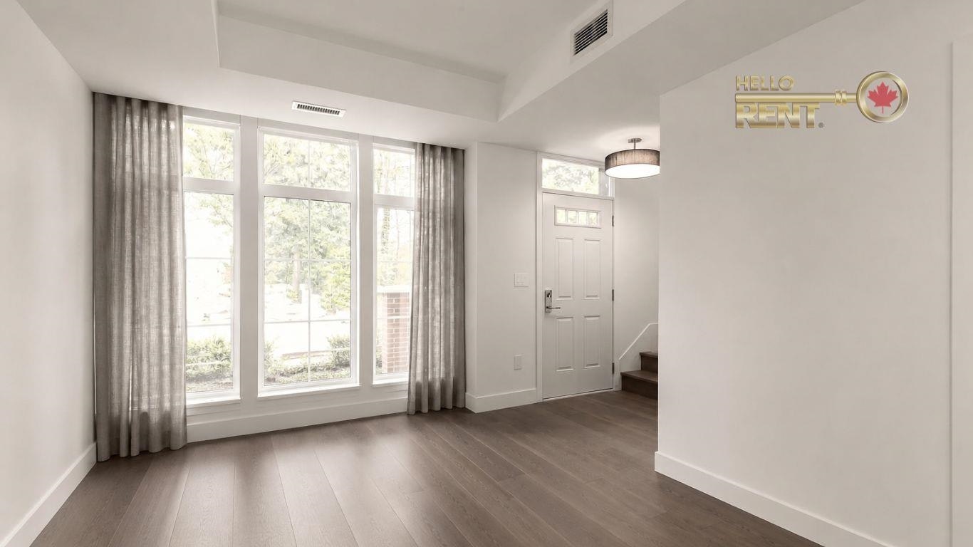 102-2070 Curling Road, North Vancouver, BC, V7P 1X4 - 2