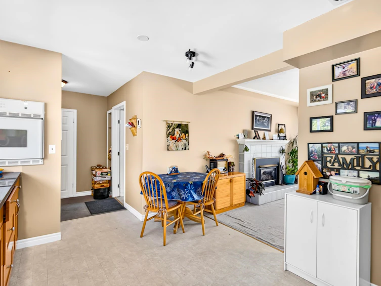 21437 122 Avenue, Maple Ridge, BC, V2X 3W7 - 14