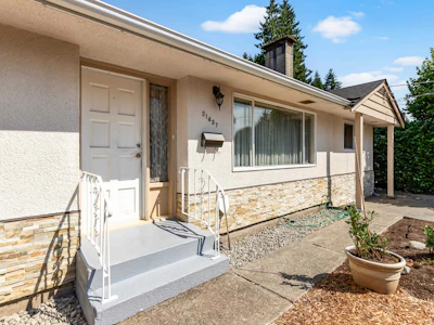 21437 122 Avenue - 5